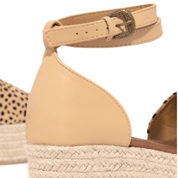 Cheetah Espadrille Platform Sandals - Picture 4 of 13